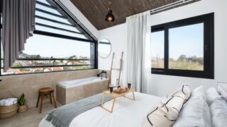 Instagram post from roundpixel.eu. This post is in position 2.